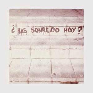 De entre los dientes