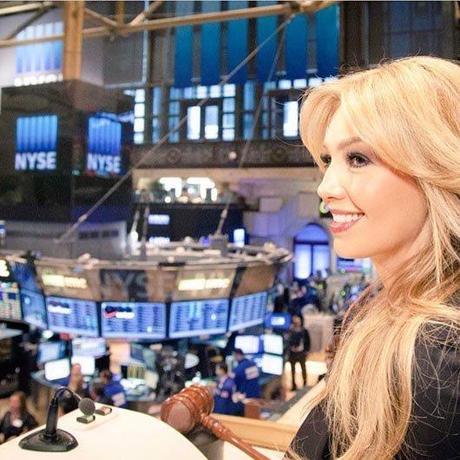 Thalía Nueva York Wall Street