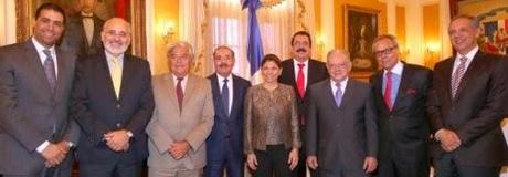 Ex presidentes AL reconocen gobierno Danilo Medina.