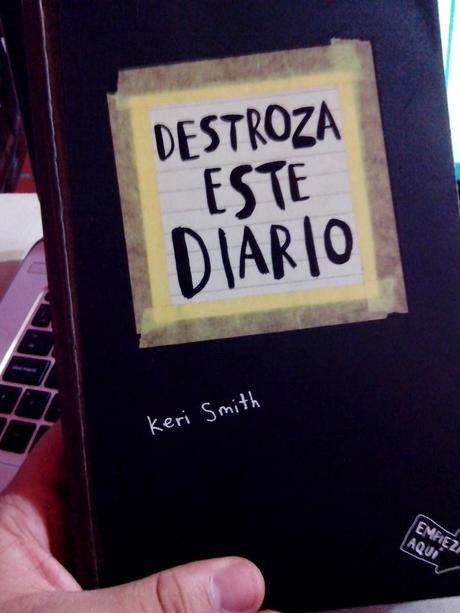 Destroza Este Diario: Reseña Especial