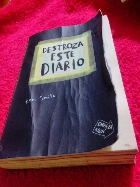 Destroza Este Diario: Reseña Especial