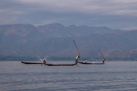 Extrañas técnicas de pesca, Lago Inle