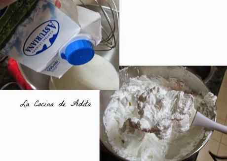 Tarta de capuchina,  decorada con nata