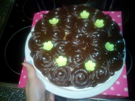 Camiseta y cupcakes del Madrid y carrotcake de chocolate...los pedidos del finde