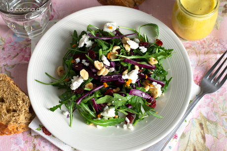 red-cabbage-arugula-salada-goat-cheese-mustard-dressing