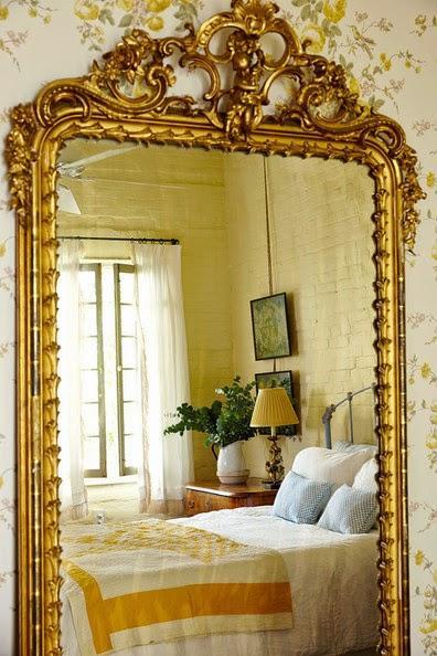 A través del espejo