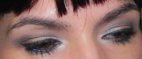 Look metálico para un blanco y negro (look, manicura y outfit)