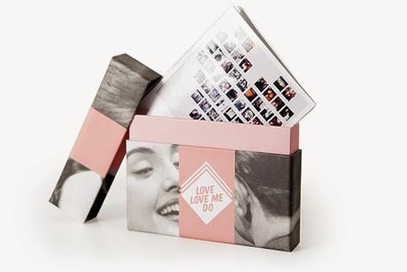 SENCILLAMENTE DIFERENTE; POLABOX AMOR.-