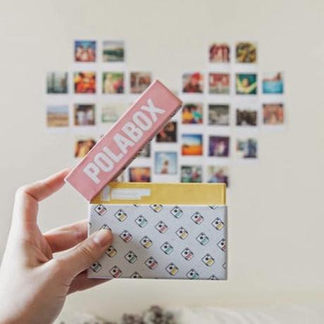 SENCILLAMENTE DIFERENTE; POLABOX AMOR.-