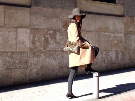 Abrigo camel de corte masculino