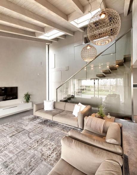 Casa en grises: la calidez no tiene color