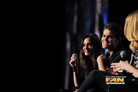 The Vampire Diaries: Paul Wesley y Phoebe Tonkin, panel en vivo de 