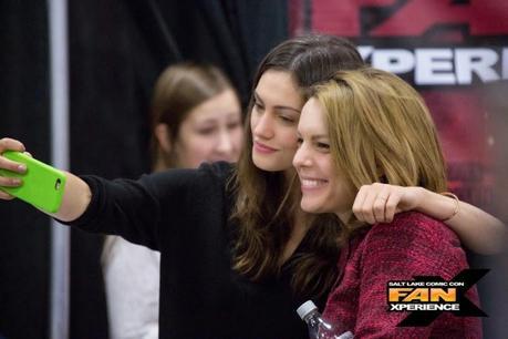 The Vampire Diaries: Paul Wesley y Phoebe Tonkin, panel en vivo de 