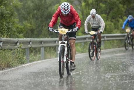Cómo debemos equiparnos en la bicicleta para salir con frío Cómo debemos equiparnos en la bicicleta para salir con frío
