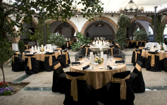 colores-de-boda-finca-alcudia-cena-patio Fincas de estilo español: La Alcudia