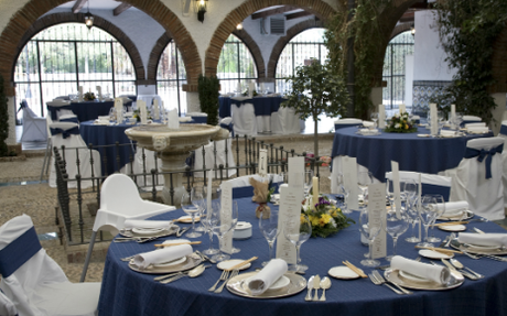 colores-de-boda-finca-alcudia-cena-interior Fincas de estilo español: La Alcudia