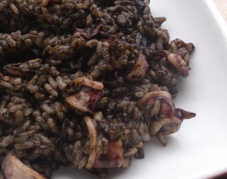 Hoy cocinamos… Arroz negro con calamares Hoy cocinamos… Arroz negro con calamares