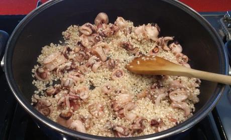 Hoy cocinamos… Arroz negro con calamares Hoy cocinamos… Arroz negro con calamares