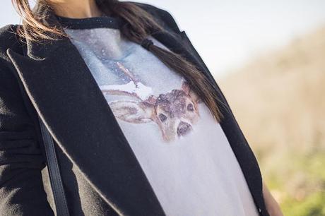 street style barbara crespo moose dear tee sweatshirt hat mow boots fashion blogger outfit blog de moda