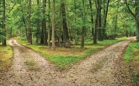 ESTE JUEVES...ENCRUCIJADA