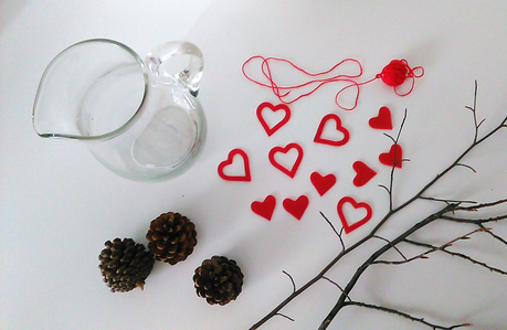 RAMAS SECAS DECORADAS PARA UN SAN VALENTIN LOWCOST