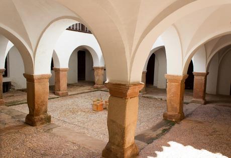 Patio de la casa de los Estudios en Villanueva de los Infantes. Autor, Rafa