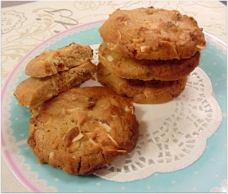 Cookies con fresas y chocolate blanco