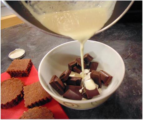 Bocaditos Sacher-nuez