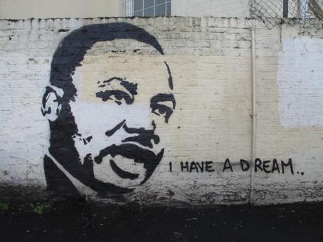 ‘Como la sombra que se va’ Martin Luther King grafiti