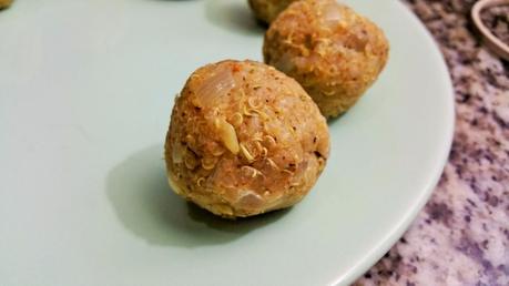 Albóndigas de quinoa con salsa barbacoa - RETO 15 días para deportistas en VEGAFFINITY