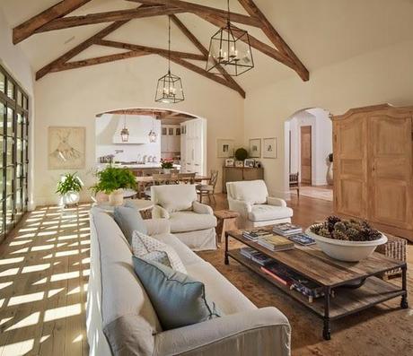 Con esencia rústica / A house with rustic essence