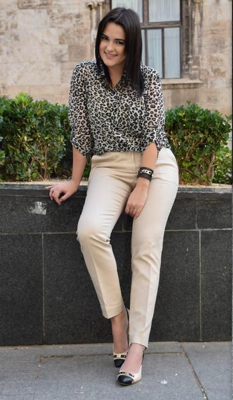 #Divitips - ¿Cómo llevar pantalones beige en verano?