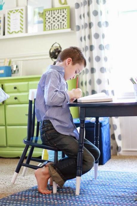 DIY cambiar una mesa infantil de chica a chico DIY cambiar una mesa infantil de chica a chico