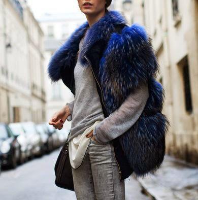 ¿Cómo llevar los abrigos de pelo sintético?