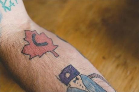 Padre se tatúa los dibujos de su hijo desde que tenía 4 años