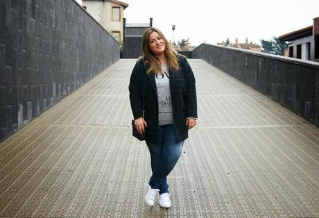 TRENDS; STAN SMITH vs GAZELLE.-