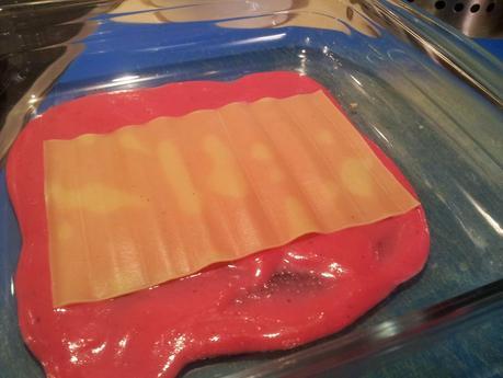 LASAÑA DE CALABAZA Y SETAS CON BECHAMEL DE REMOLACHA LASAÑA DE CALABAZA Y SETAS CON BECHAMEL DE REMOLACHA