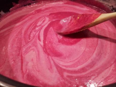 LASAÑA DE CALABAZA Y SETAS CON BECHAMEL DE REMOLACHA LASAÑA DE CALABAZA Y SETAS CON BECHAMEL DE REMOLACHA