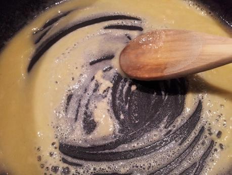 LASAÑA DE CALABAZA Y SETAS CON BECHAMEL DE REMOLACHA LASAÑA DE CALABAZA Y SETAS CON BECHAMEL DE REMOLACHA