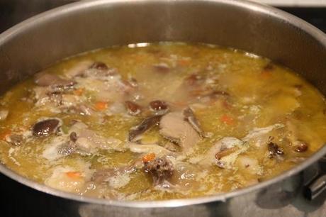 Pochas con Perdiz y setas