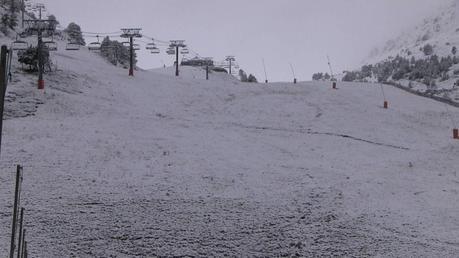 Disfruta de la nieve en la estación de esquí Vallnord en Andorra