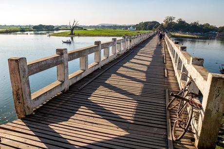 El gran puente de teca de Amarapura