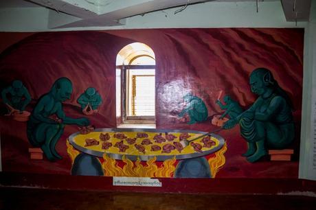 Sopa de humanos, pinturas del interior del Buda muy gráficas Sopa de humanos, pinturas del interior del Buda muy gráficas