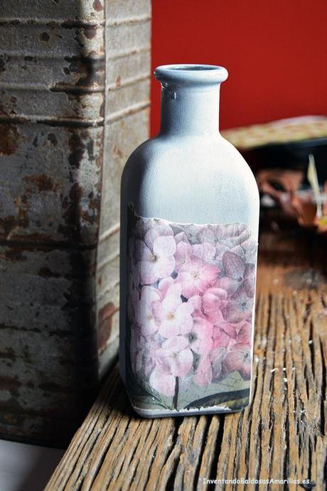 Inventando el Finde 11: botella decorada con papel vintage