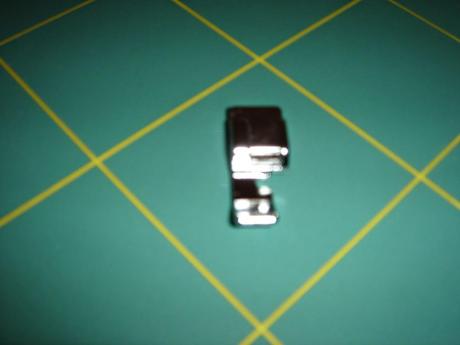 FALDA BORDADA Y CON PATRON