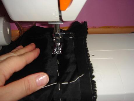 FALDA BORDADA Y CON PATRON