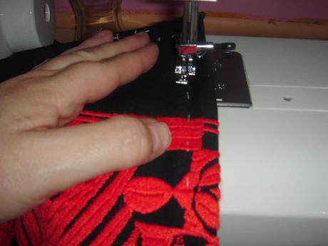 FALDA BORDADA Y CON PATRON