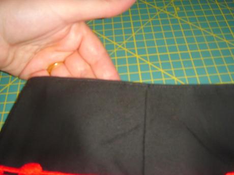 FALDA BORDADA Y CON PATRON