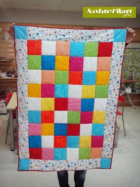 MANTA COJÍN DE PATCHWORK PARA LAS PRIMERAS ETAPAS DE LOS BEBÉS