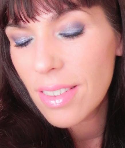 Azul dulce con BH Cosmetics (Look y manicura)